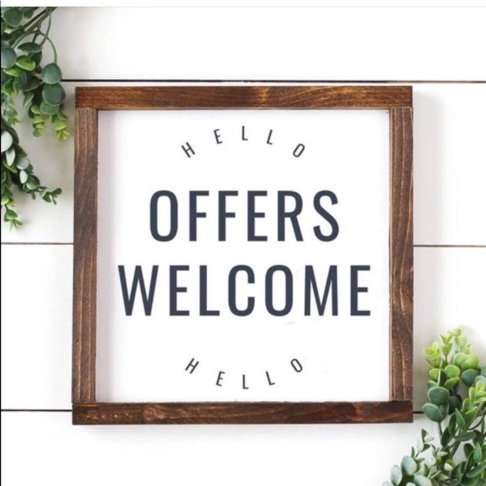 💜OFFERS WELCOME💜